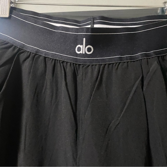 ALO Yoga Black Wide Leg Pants - Picture 4 of 5